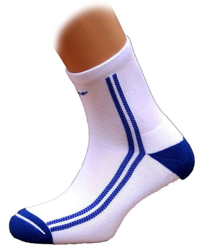 Calcetines con algodon y elastano para mejorar la sujeción al pie. Con rizo en las zonas de mayor desgaste